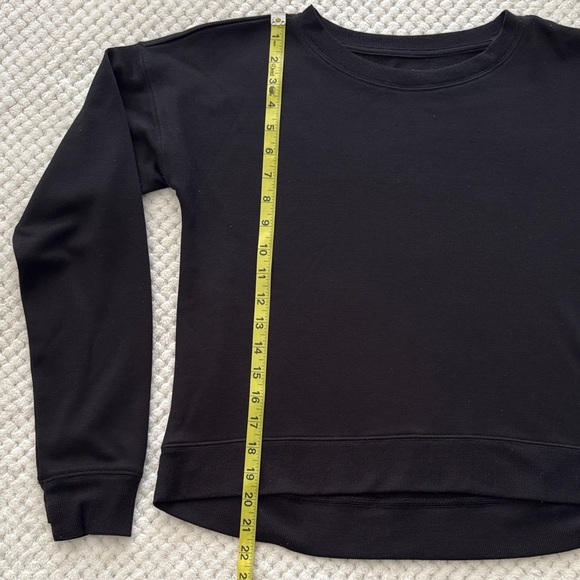 🖤 Women’s TEK GEAR black crewneck sweatshirt, size small - Picture 4 of 9